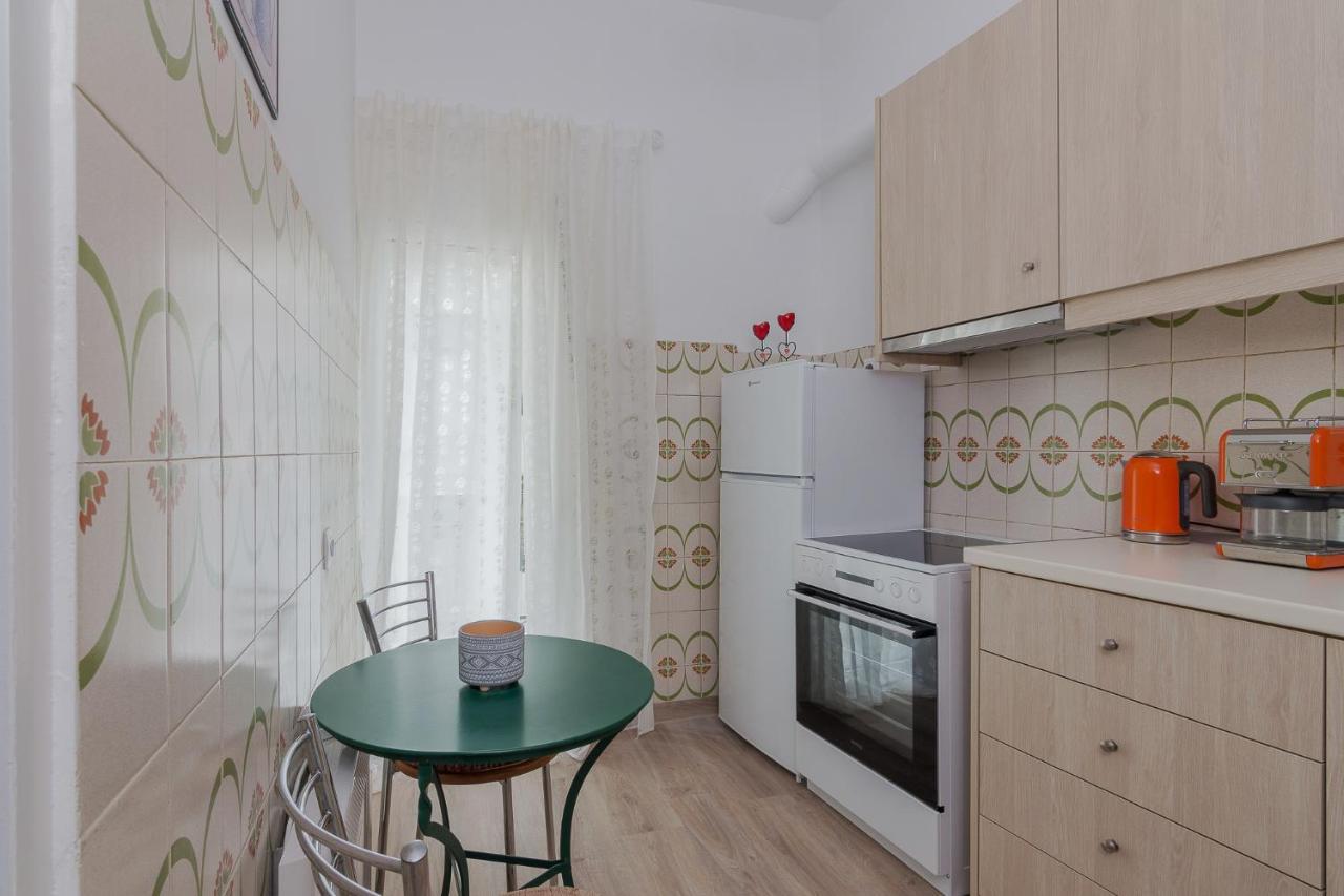 Nice Studio In Pagkrati Athena Bagian luar foto